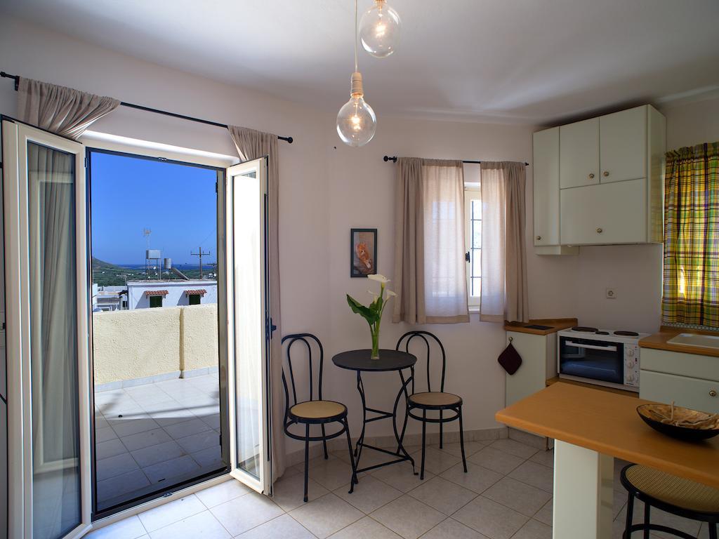 Granny'S House Apartment Palekastro Room photo